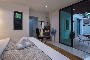 Nariya Bayfront Phuket