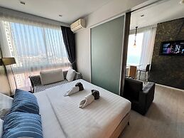 Residence Veranda By Thita