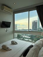 Residence Veranda By Thita