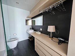 Residence Veranda By Thita