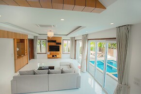 Nee Pool Villa