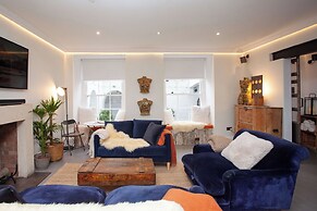 Higgihaus Apt1 36 37 Royal York Cres