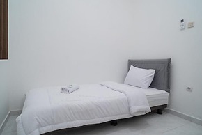 OYO 94143 Mahagoni House Syariah