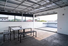 OYO 94143 Mahagoni House Syariah