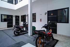 OYO 94143 Mahagoni House Syariah