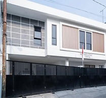 OYO 94143 Mahagoni House Syariah