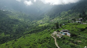 Kuari Pass Inn