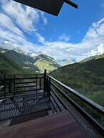 Kuari Pass Inn