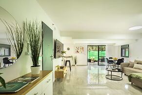 Bahai Serenity Apartment by Sea N' Rent