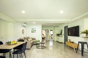 Bahai Serenity Apartment by Sea N' Rent