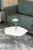 Elegant Apartment for 4 by Renters