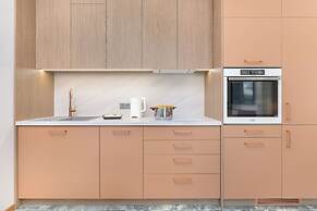 Elegant Apartment for 4 by Renters