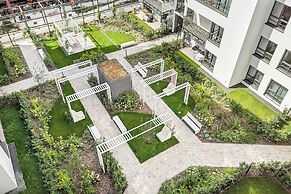 Elegant Apartment for 4 by Renters