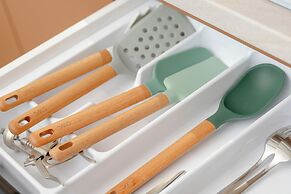 Elegant Apartment for 4 by Renters