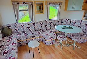 Comfortable Mobile Home in the Countryside