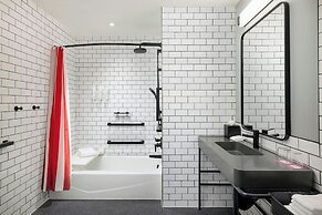 Moxy Allentown Downtown