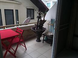 Room in Apartment - Jomtien Hill Resort Pratamnak 105