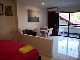 Room in Apartment - Jomtien Hill Resort Pratamnak 107