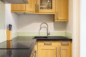 Chelsea Harbour Luxury Apartment