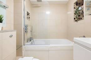 Chelsea Harbour Luxury Apartment