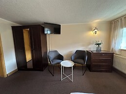 Amara-Gasthaus-Festsaal-Pension