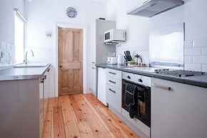 Sea Glass - 2 Bedroom Apartment - Manorbier