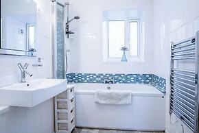 Sea Glass - 2 Bedroom Apartment - Manorbier