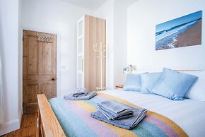 Sea Glass - 2 Bedroom Apartment - Manorbier