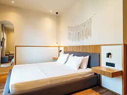 Sunset Shoreline Saranda Hotel