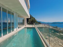 Sunset Shoreline Saranda Hotel