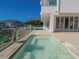 Sunset Shoreline Saranda Hotel