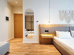 Sunset Shoreline Saranda Hotel