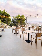 Sunset Shoreline Saranda Hotel