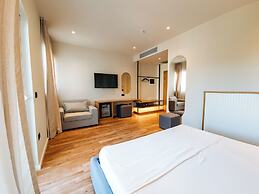 Sunset Shoreline Saranda Hotel