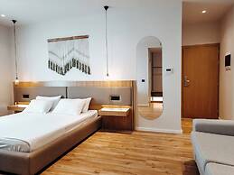 Sunset Shoreline Saranda Hotel