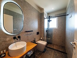 Sunset Shoreline Saranda Hotel