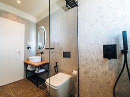 Sunset Shoreline Saranda Hotel