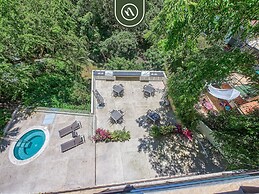 Sea View Residences 302