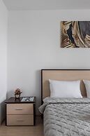 Modern 3-rooms apartment Musical Theater