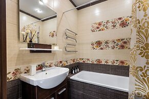 Modern 3-rooms apartment Musical Theater