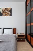 Modern 3-rooms apartment Musical Theater