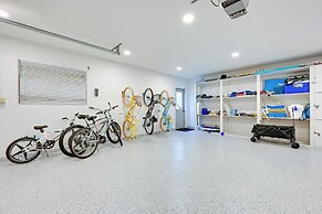 Marco Island Family Home: Pool, Lanai, Backyard!