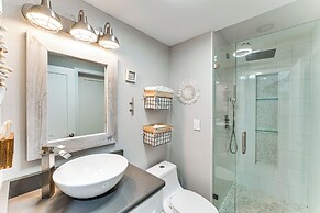 Oceanfront Condo w/ Views 1 Mi to New Smyrna Beach