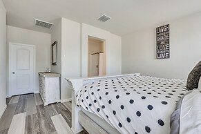 Cozy Buckeye Home w/ Patio & Fire Pit!