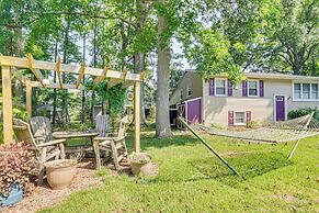 Pet-friendly Annapolis Home: Walk to Beach!