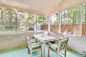Pet-friendly Annapolis Home: Walk to Beach!