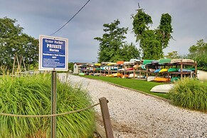 Pet-friendly Annapolis Home: Walk to Beach!