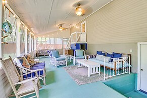 Pet-friendly Annapolis Home: Walk to Beach!