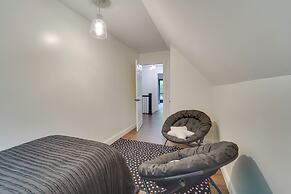 18 Mi to Grand Caverns: Cabin w/ Balcony!