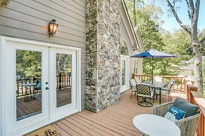 Lakefront Hiawassee Retreat w/ Dock + Hot Tub!